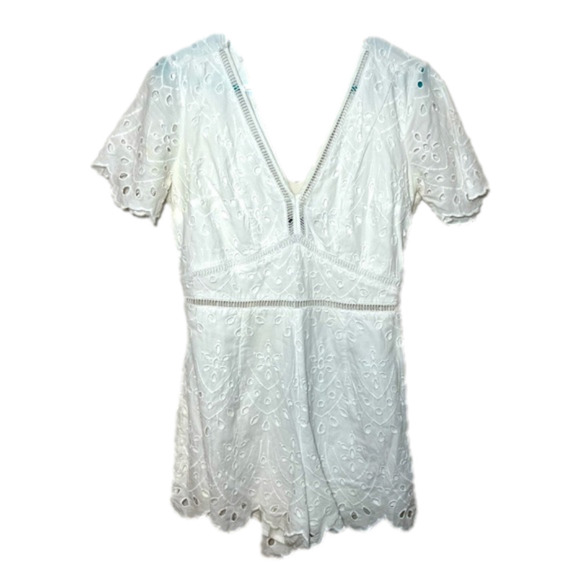 ABERCROMBIE & Fitch White Cotton Eyelet Romper - Size Small - Great Condition! - Picture 6 of 6